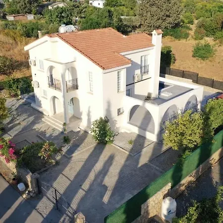 Llamedos Kyrenia Villa