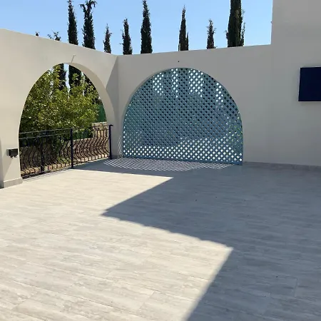 Llamedos Kyrenia