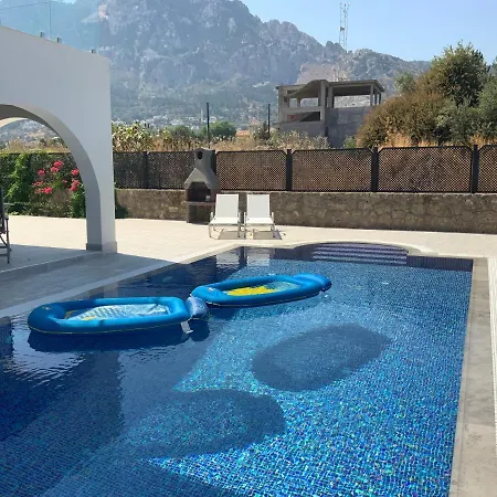 Llamedos Kyrenia *