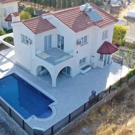 Llamedos Kyrenia Villa